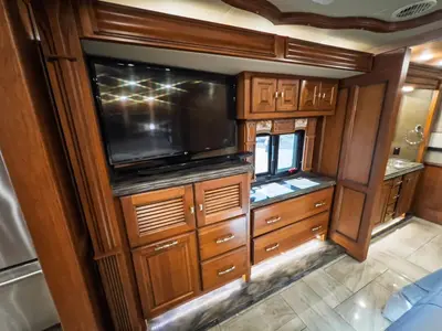 2017 Tiffin Motorhomes Allegro BUS photo 16
