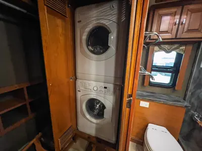 2017 Tiffin Motorhomes Allegro BUS photo 19