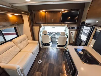 2019 Tiffin Motorhomes Wayfarer photo 4