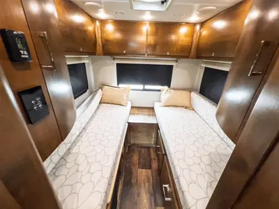 2019 Tiffin Motorhomes Wayfarer photo 12