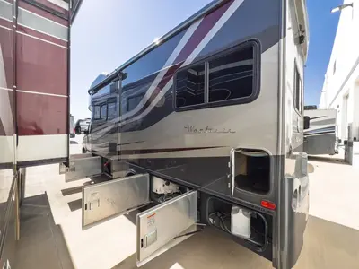 2019 Tiffin Motorhomes Wayfarer photo 22