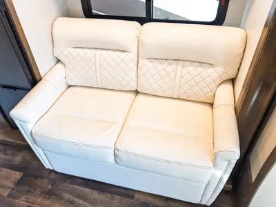 2019 Tiffin Motorhomes Wayfarer photo 7