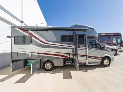 2019 Tiffin Motorhomes Wayfarer photo 17