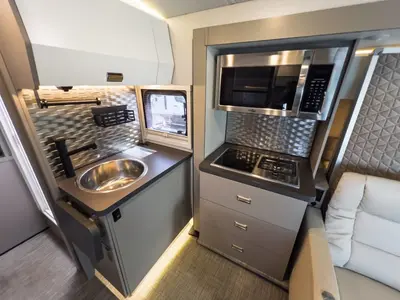 2025 Winnebago View photo 12