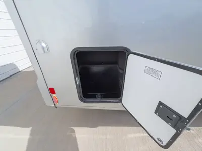 2018 Pleasure Way Plateau XL photo 19