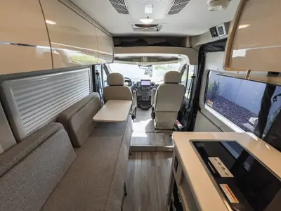 2026 Thor Motor Coach Rize photo 5