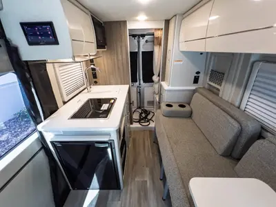 2026 Thor Motor Coach Rize photo 6