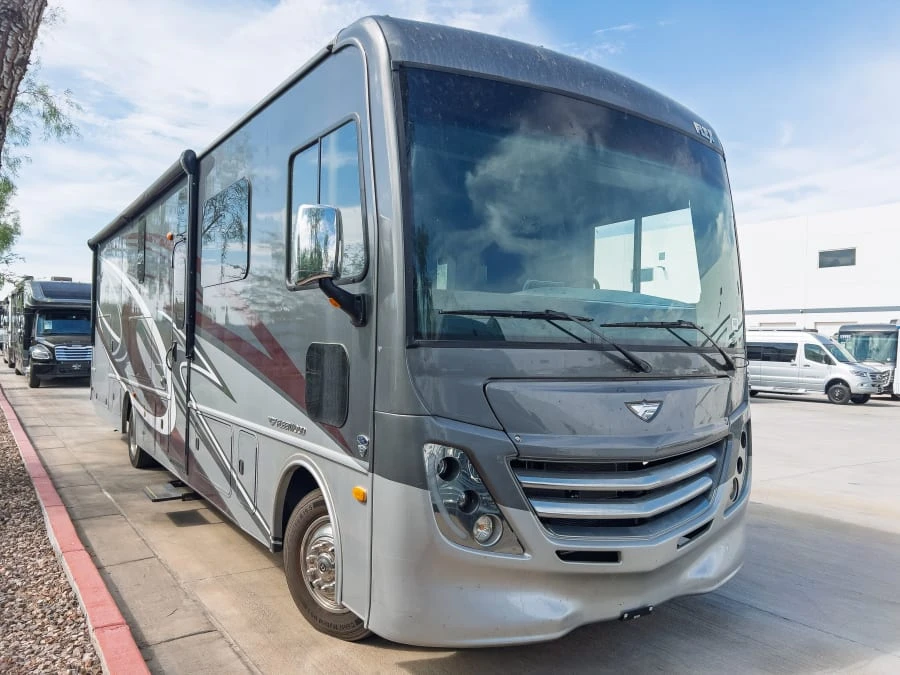 2024 Fleetwood Flex exterior