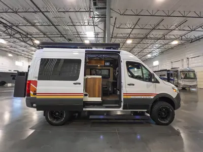 2022 Storyteller Overland Beast Mode photo 15