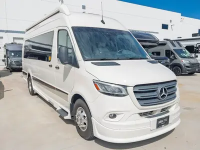 2024 Grech RV Strada-ION exterior