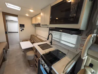 2027 Thor Motor Coach Chateau photo 7