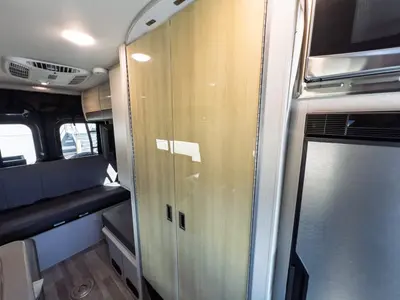 2023 Thor Motor Coach Sanctuary photo 7
