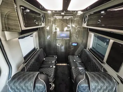 2025 Midwest Automotive Designs Luxe Cruiser photo 11