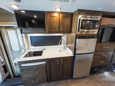 2021 Tiffin Motorhomes Wayfarer photo 10