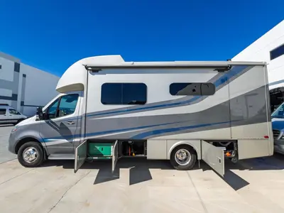 2021 Tiffin Motorhomes Wayfarer photo 23