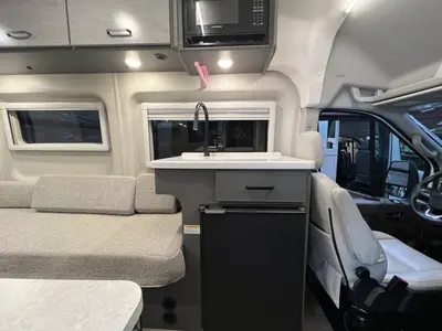 2025 Thor Motor Coach Palladium photo 7