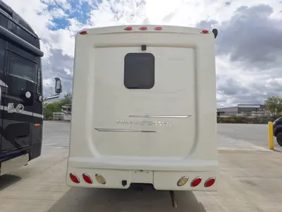 2015 Pleasure Way Plateau XLMB photo 27