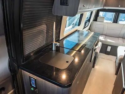 2024 Airstream Interstate photo 9