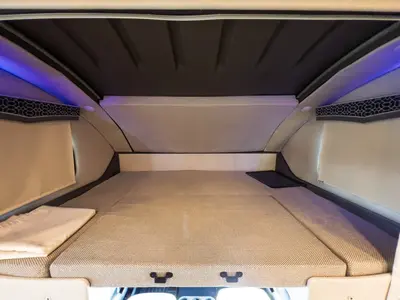 2022 Thor Motor Coach Magnitude photo 5