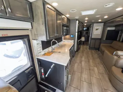 2022 Tiffin Motorhomes Allegro photo 10