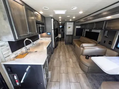 2022 Tiffin Motorhomes Allegro photo 6