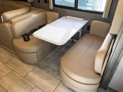 2022 Tiffin Motorhomes Allegro photo 8