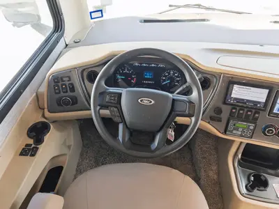2022 Tiffin Motorhomes Allegro photo 3