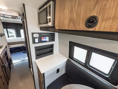 2026 Tiffin Motorhomes GH2 photo 7