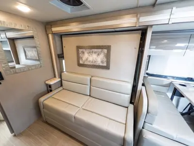 2022 Thor Motor Coach Tiburon photo 16