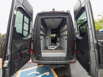 2022 Pleasure Way Recon photo 2