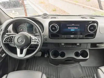 2022 Pleasure Way Recon photo 3