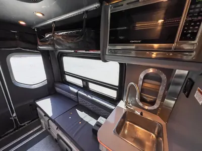 2025 Airstream Interstate photo 15