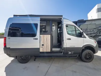 2025 Airstream Interstate photo 18