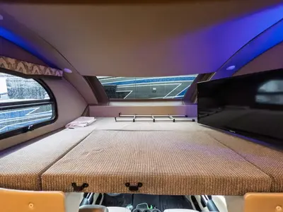 2021 Thor Motor Coach Omni photo 5