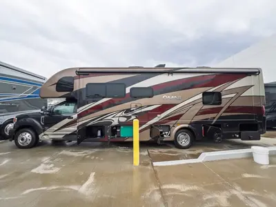 2021 Thor Motor Coach Omni photo 25
