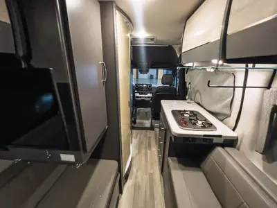2022 Thor Motor Coach Sanctuary photo 5