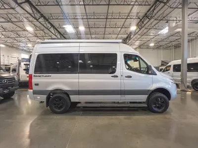 2022 Thor Motor Coach Sanctuary photo 18