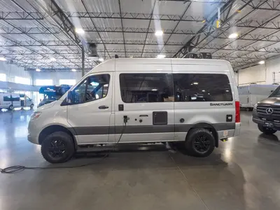 2022 Thor Motor Coach Sanctuary photo 20