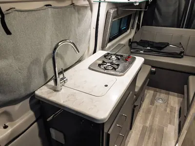 2022 Thor Motor Coach Sanctuary photo 9