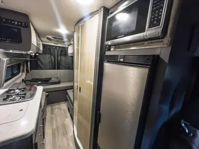 2022 Thor Motor Coach Sanctuary photo 7