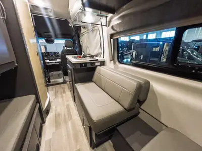 2022 Thor Motor Coach Sanctuary photo 14