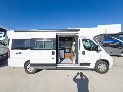 2022 Winnebago Travato photo 18