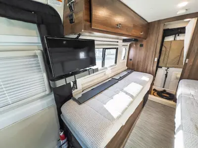 2022 Winnebago Travato photo 13
