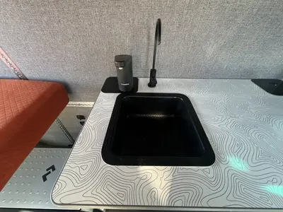 2025 Winnebago Adventure Wagon photo 8