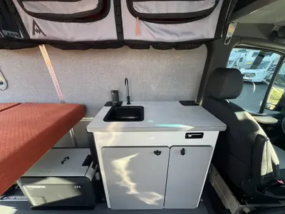 2025 Winnebago Adventure Wagon photo 7