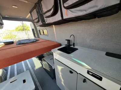 2025 Winnebago Adventure Wagon photo 6