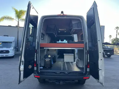 2025 Winnebago Adventure Wagon photo 2