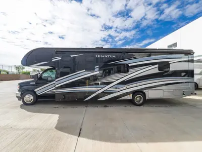 2023 Thor Motor Coach Quantum photo 25