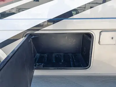 2022 Thor Motor Coach Magnitude photo 28