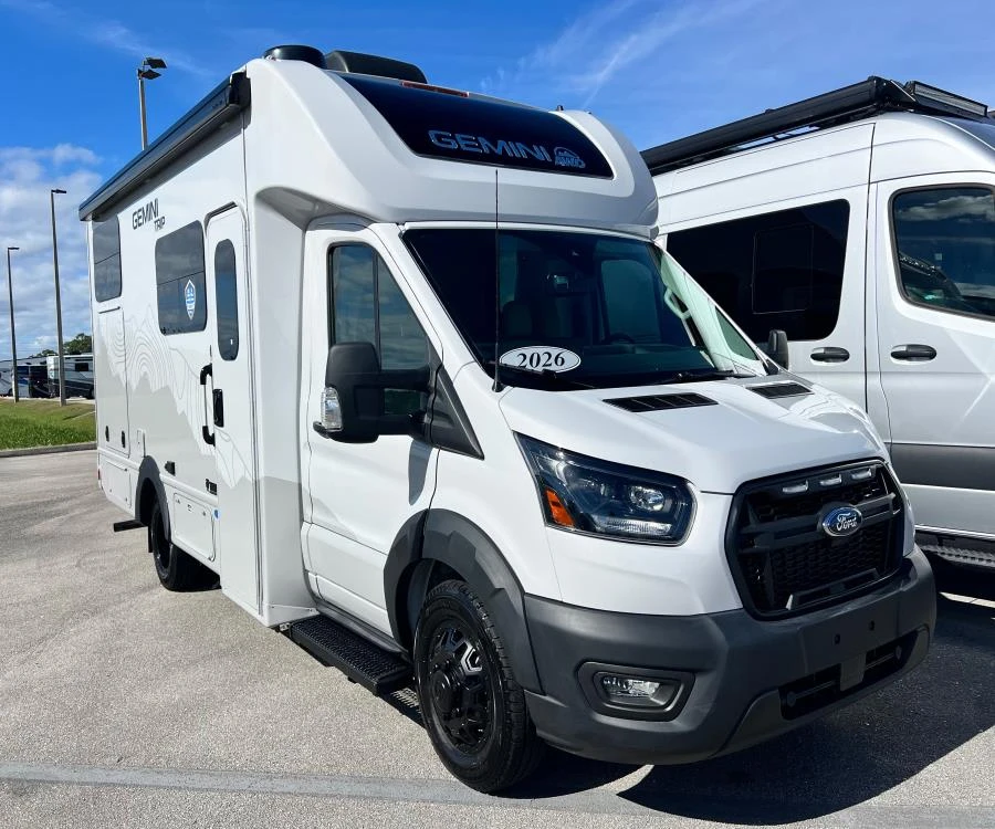 2026 Thor Motor Coach Gemini Trip exterior